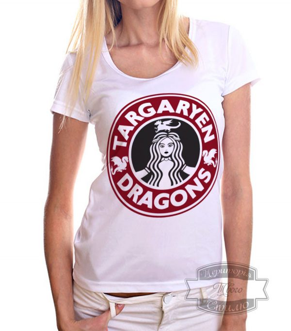девушка в футболке таргариен драгонс