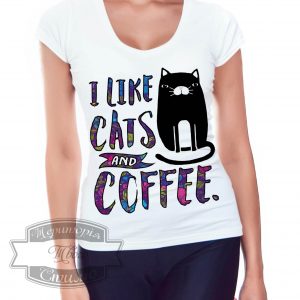 девушка в футболке i like cats and coffee