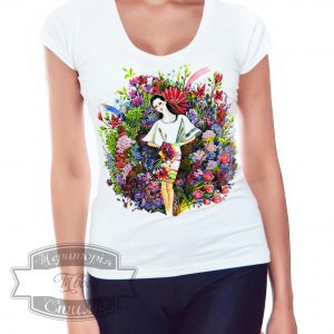 девушка в футболке с цветами