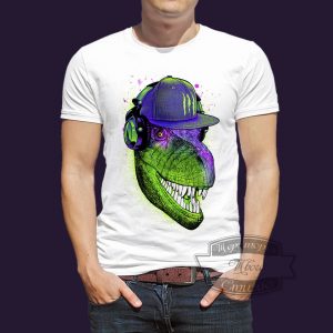 футболка динозавр в кепке